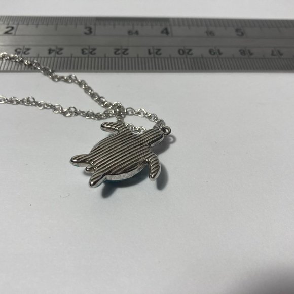 Cute Little Turtle Charm Pendant Necklace - Picture 13 of 14